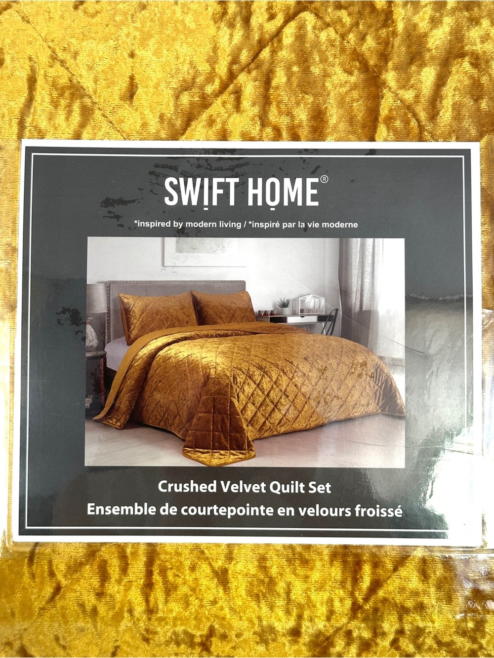 Crushed Velvet Quilt Set in Gold size King